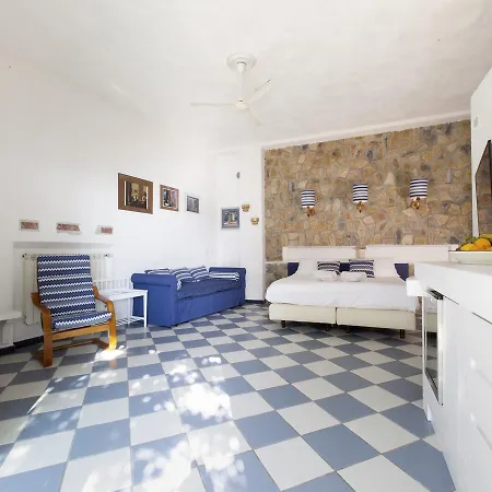 I Giardini Dei Sensi Apartmanhotel 2*